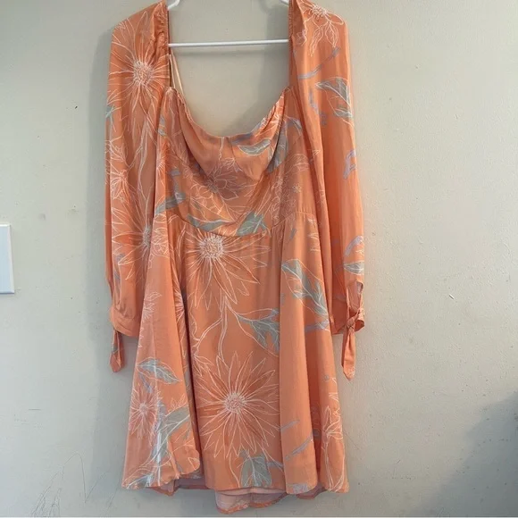 ASTR the label Women's Long Sleeve Windsor Mini Dress Size L - Picture 3 of 16